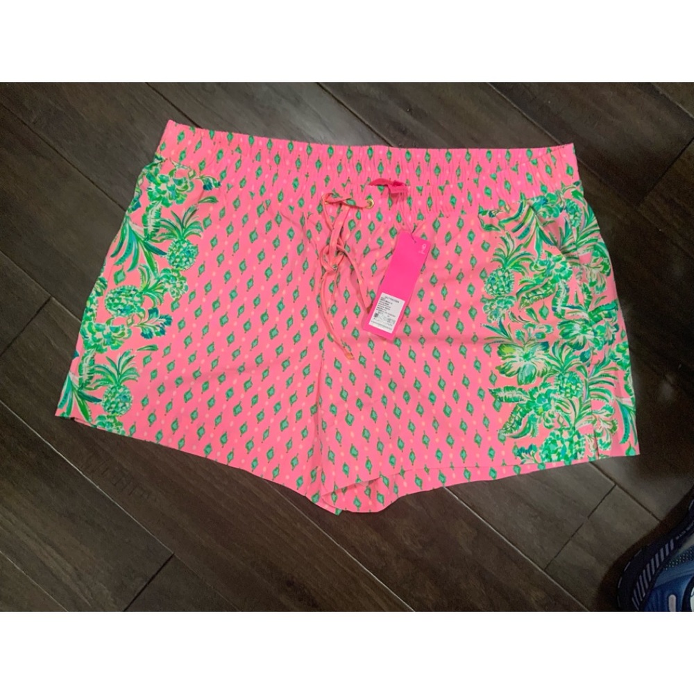 Lilly Pulitzer Katia shorts xl